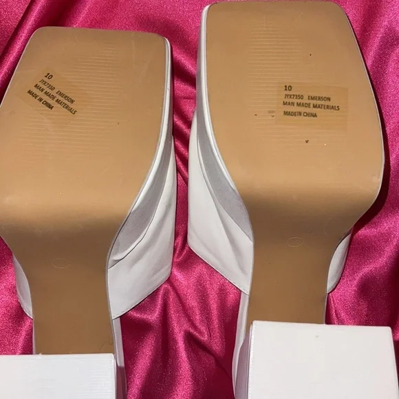 BRAND NEW Shop Official Bee Emerson Heel 🤍🤍🤍 - Picture 6 of 6